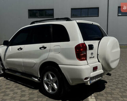 Білий Тойота РАВ 4, об'ємом двигуна 2 л та пробігом 170 тис. км за 6950 $, фото 30 на Automoto.ua