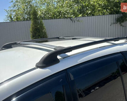 Білий Тойота РАВ 4, об'ємом двигуна 2 л та пробігом 170 тис. км за 6950 $, фото 18 на Automoto.ua