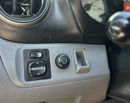 Білий Тойота РАВ 4, об'ємом двигуна 2 л та пробігом 170 тис. км за 6950 $, фото 57 на Automoto.ua