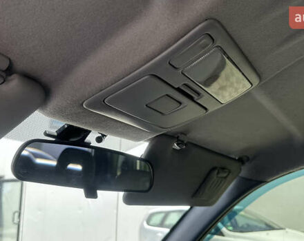 Білий Тойота РАВ 4, об'ємом двигуна 2 л та пробігом 170 тис. км за 6950 $, фото 54 на Automoto.ua