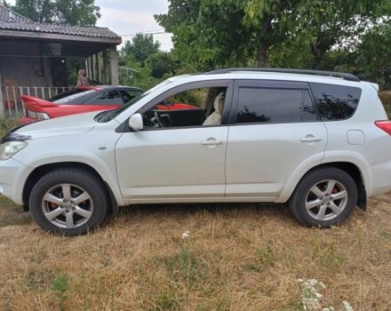 Белый Тойота РАВ 4, объемом двигателя 2.4 л и пробегом 244 тыс. км за 8900 $, фото 5 на Automoto.ua