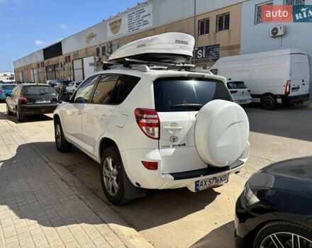 Белый Тойота РАВ 4, объемом двигателя 2 л и пробегом 168 тыс. км за 9432 $, фото 7 на Automoto.ua