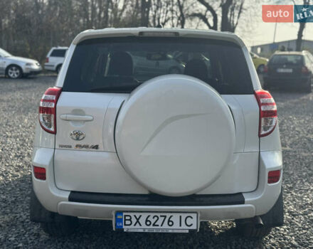 Білий Тойота РАВ 4, об'ємом двигуна 2 л та пробігом 190 тис. км за 12999 $, фото 15 на Automoto.ua