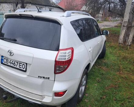 Белый Тойота РАВ 4, объемом двигателя 2.2 л и пробегом 300 тыс. км за 11000 $, фото 3 на Automoto.ua