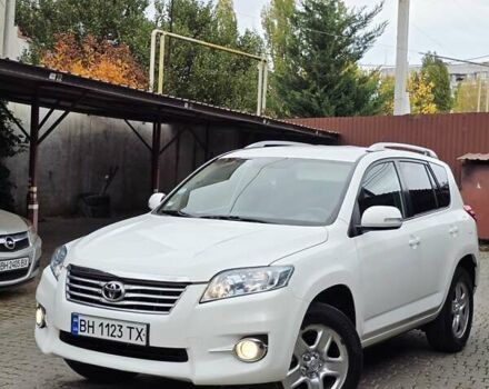 Белый Тойота РАВ 4, объемом двигателя 2.23 л и пробегом 250 тыс. км за 10850 $, фото 3 на Automoto.ua