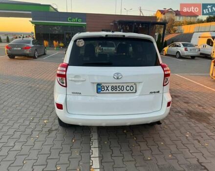 Білий Тойота РАВ 4, об'ємом двигуна 2.23 л та пробігом 281 тис. км за 7999 $, фото 17 на Automoto.ua