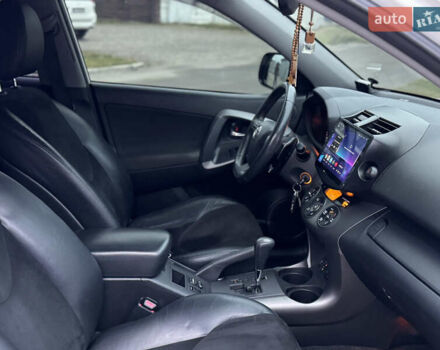 Белый Тойота РАВ 4, объемом двигателя 2 л и пробегом 139 тыс. км за 12999 $, фото 14 на Automoto.ua