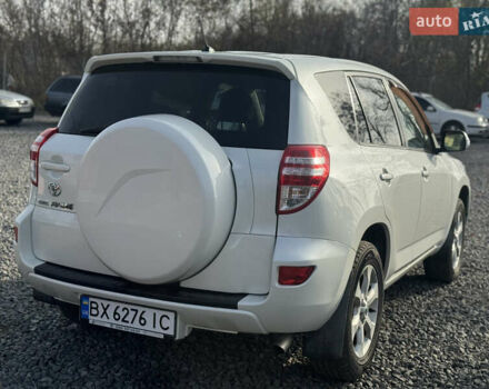 Білий Тойота РАВ 4, об'ємом двигуна 2 л та пробігом 190 тис. км за 12999 $, фото 17 на Automoto.ua