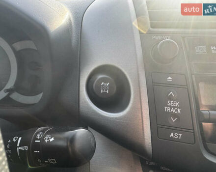 Білий Тойота РАВ 4, об'ємом двигуна 2 л та пробігом 190 тис. км за 12999 $, фото 35 на Automoto.ua