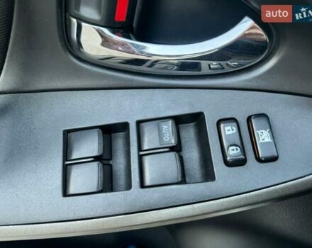 Білий Тойота РАВ 4, об'ємом двигуна 2.23 л та пробігом 281 тис. км за 7999 $, фото 32 на Automoto.ua
