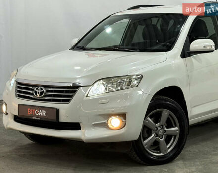 Белый Тойота РАВ 4, объемом двигателя 1.99 л и пробегом 157 тыс. км за 14200 $, фото 13 на Automoto.ua
