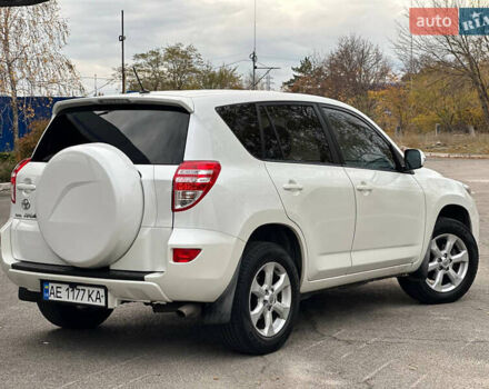 Белый Тойота РАВ 4, объемом двигателя 2 л и пробегом 186 тыс. км за 12999 $, фото 5 на Automoto.ua