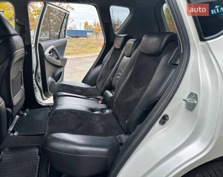 Белый Тойота РАВ 4, объемом двигателя 2 л и пробегом 186 тыс. км за 12999 $, фото 20 на Automoto.ua