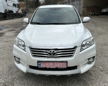 Белый Тойота РАВ 4, объемом двигателя 2.2 л и пробегом 153 тыс. км за 13900 $, фото 1 на Automoto.ua