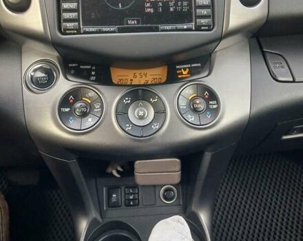 Белый Тойота РАВ 4, объемом двигателя 2.2 л и пробегом 192 тыс. км за 15500 $, фото 19 на Automoto.ua