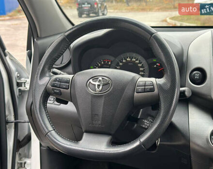 Белый Тойота РАВ 4, объемом двигателя 2 л и пробегом 186 тыс. км за 12999 $, фото 34 на Automoto.ua