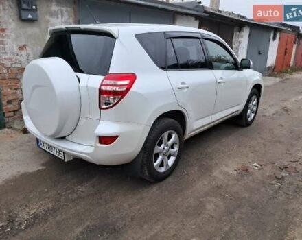 Белый Тойота РАВ 4, объемом двигателя 1.99 л и пробегом 140 тыс. км за 13700 $, фото 7 на Automoto.ua