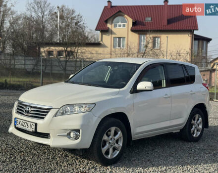 Білий Тойота РАВ 4, об'ємом двигуна 2 л та пробігом 190 тис. км за 12999 $, фото 6 на Automoto.ua