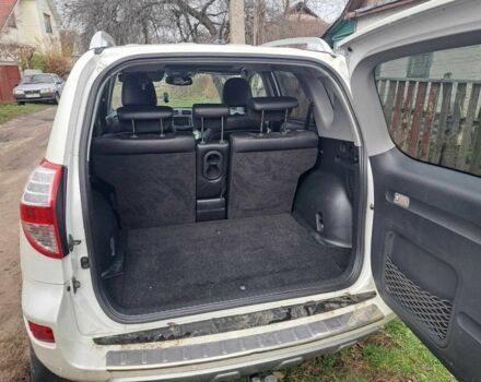 Белый Тойота РАВ 4, объемом двигателя 2.2 л и пробегом 300 тыс. км за 11000 $, фото 12 на Automoto.ua