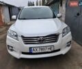 Белый Тойота РАВ 4, объемом двигателя 1.99 л и пробегом 140 тыс. км за 13700 $, фото 1 на Automoto.ua