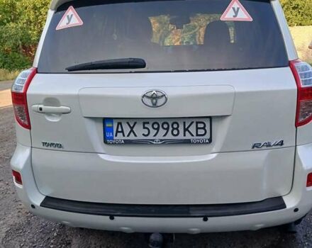 Белый Тойота РАВ 4, объемом двигателя 2.2 л и пробегом 192 тыс. км за 15500 $, фото 14 на Automoto.ua