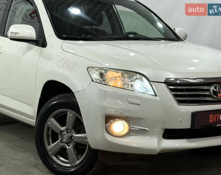 Белый Тойота РАВ 4, объемом двигателя 1.99 л и пробегом 157 тыс. км за 14200 $, фото 12 на Automoto.ua