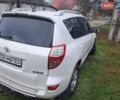 Белый Тойота РАВ 4, объемом двигателя 2.2 л и пробегом 300 тыс. км за 11000 $, фото 2 на Automoto.ua
