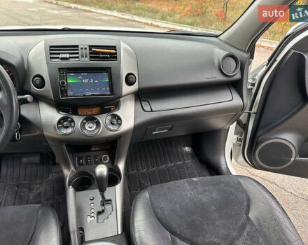 Белый Тойота РАВ 4, объемом двигателя 2 л и пробегом 186 тыс. км за 12999 $, фото 32 на Automoto.ua