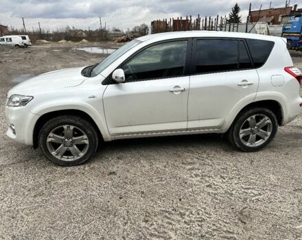 Белый Тойота РАВ 4, объемом двигателя 2.2 л и пробегом 153 тыс. км за 13900 $, фото 6 на Automoto.ua