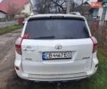 Белый Тойота РАВ 4, объемом двигателя 2.2 л и пробегом 300 тыс. км за 11000 $, фото 3 на Automoto.ua