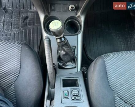 Білий Тойота РАВ 4, об'ємом двигуна 2.23 л та пробігом 281 тис. км за 7999 $, фото 28 на Automoto.ua