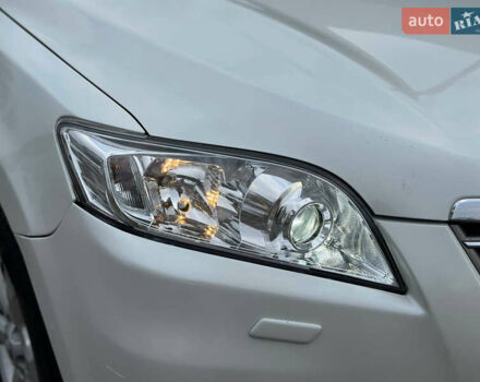 Белый Тойота РАВ 4, объемом двигателя 2 л и пробегом 186 тыс. км за 12999 $, фото 45 на Automoto.ua