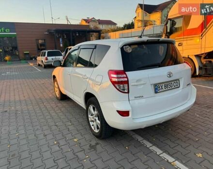 Білий Тойота РАВ 4, об'ємом двигуна 2.23 л та пробігом 281 тис. км за 7999 $, фото 19 на Automoto.ua