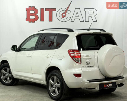 Белый Тойота РАВ 4, объемом двигателя 1.99 л и пробегом 157 тыс. км за 14200 $, фото 9 на Automoto.ua