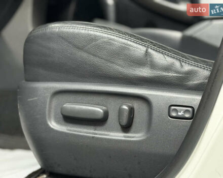 Белый Тойота РАВ 4, объемом двигателя 1.99 л и пробегом 157 тыс. км за 14200 $, фото 28 на Automoto.ua