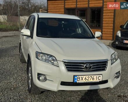 Білий Тойота РАВ 4, об'ємом двигуна 2 л та пробігом 190 тис. км за 12999 $, фото 3 на Automoto.ua