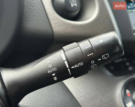 Белый Тойота РАВ 4, объемом двигателя 2 л и пробегом 186 тыс. км за 12999 $, фото 38 на Automoto.ua