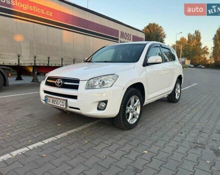 Білий Тойота РАВ 4, об'ємом двигуна 2.23 л та пробігом 281 тис. км за 7999 $, фото 12 на Automoto.ua
