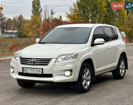 Белый Тойота РАВ 4, объемом двигателя 2 л и пробегом 186 тыс. км за 12999 $, фото 3 на Automoto.ua