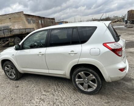 Белый Тойота РАВ 4, объемом двигателя 2.2 л и пробегом 153 тыс. км за 13900 $, фото 4 на Automoto.ua