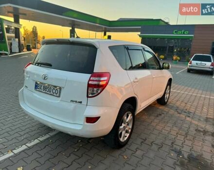 Білий Тойота РАВ 4, об'ємом двигуна 2.23 л та пробігом 281 тис. км за 7999 $, фото 21 на Automoto.ua