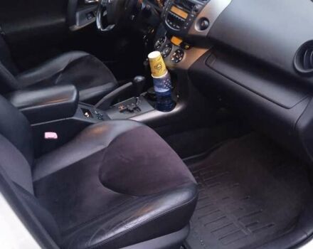 Белый Тойота РАВ 4, объемом двигателя 2.2 л и пробегом 200 тыс. км за 13999 $, фото 10 на Automoto.ua