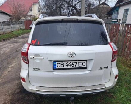 Белый Тойота РАВ 4, объемом двигателя 2.2 л и пробегом 300 тыс. км за 11000 $, фото 4 на Automoto.ua