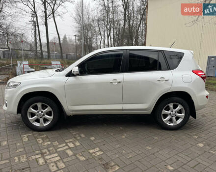 Белый Тойота РАВ 4, объемом двигателя 1.99 л и пробегом 186 тыс. км за 11999 $, фото 4 на Automoto.ua