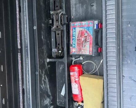 Білий Тойота РАВ 4, об'ємом двигуна 2.23 л та пробігом 281 тис. км за 7999 $, фото 37 на Automoto.ua