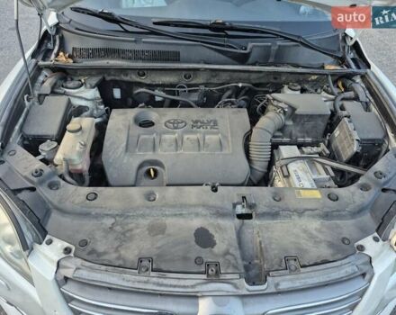 Белый Тойота РАВ 4, объемом двигателя 2 л и пробегом 231 тыс. км за 12500 $, фото 37 на Automoto.ua