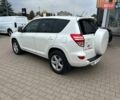 Белый Тойота РАВ 4, объемом двигателя 2 л и пробегом 128 тыс. км за 15500 $, фото 4 на Automoto.ua