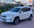Білий Тойота РАВ 4, об'ємом двигуна 2.23 л та пробігом 323 тис. км за 11400 $, фото 1 на Automoto.ua