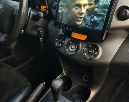 Белый Тойота РАВ 4, объемом двигателя 2 л и пробегом 231 тыс. км за 12500 $, фото 21 на Automoto.ua