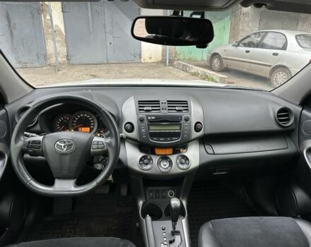 Білий Тойота РАВ 4, об'ємом двигуна 0 л та пробігом 168 тис. км за 12900 $, фото 11 на Automoto.ua